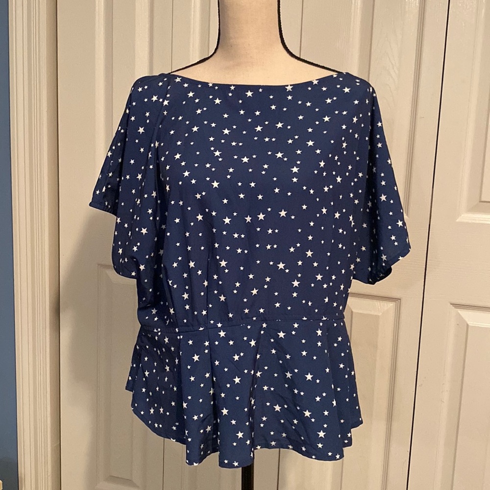 E-Shakti custom top in navy with white stars for 18W